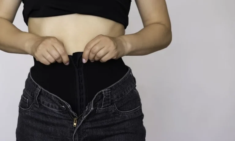 How to Hide Back Fat With Shapewear